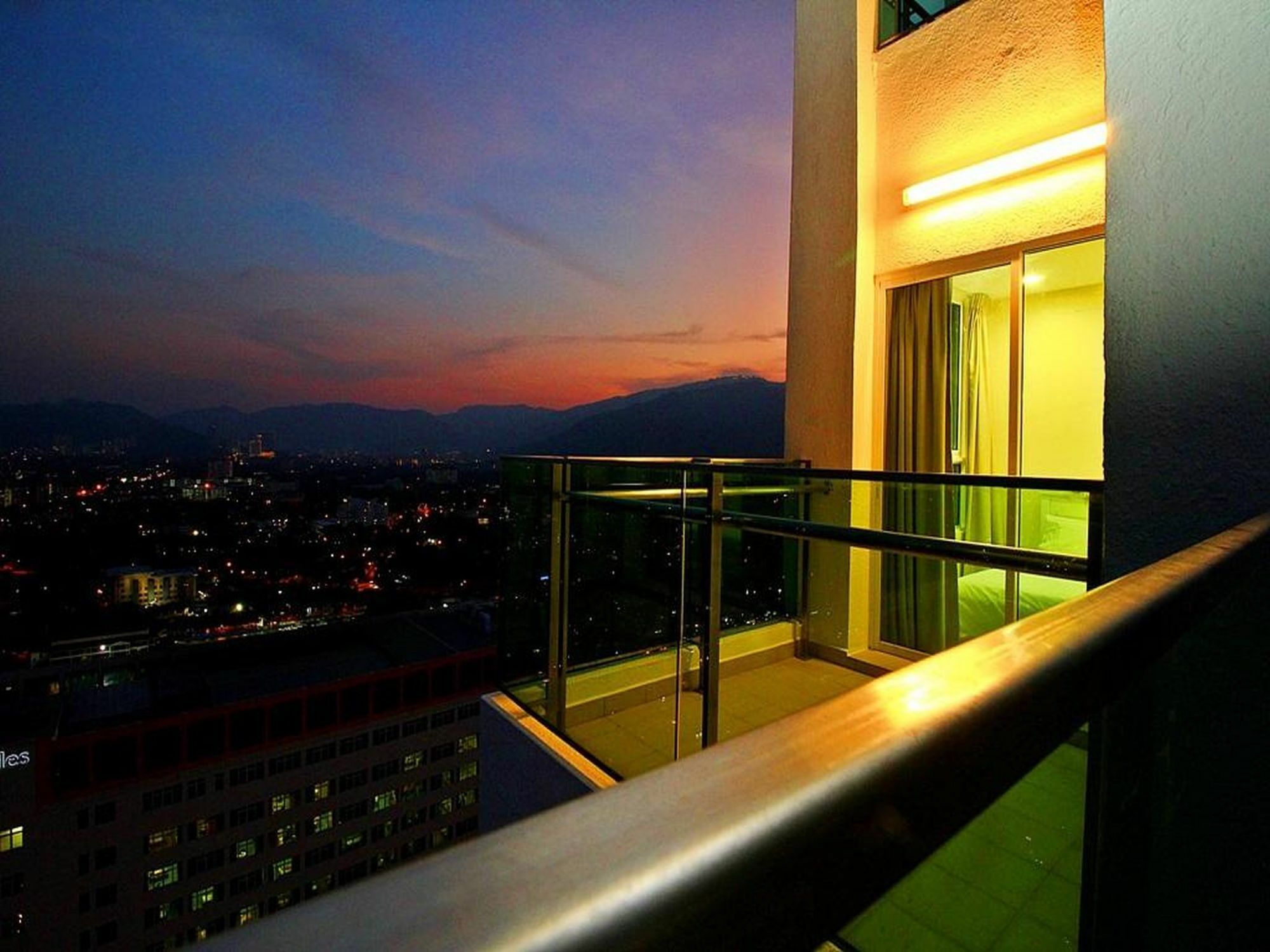 Mansion One Service Apartment George Town Exterior foto